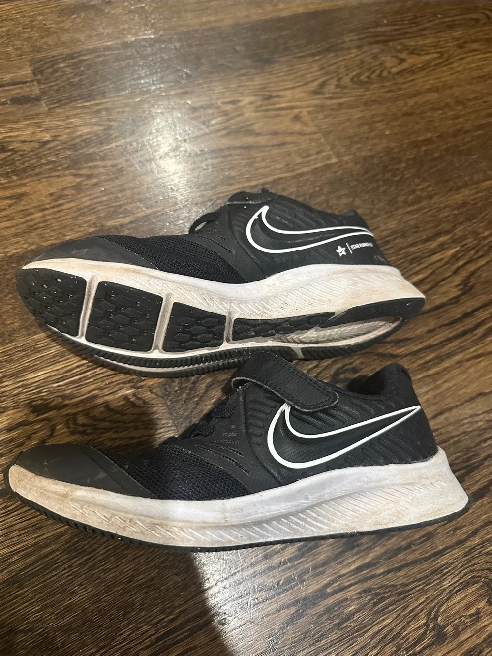 Nike Kids Black and White Hook-and-Loop Athletic Sneakers
